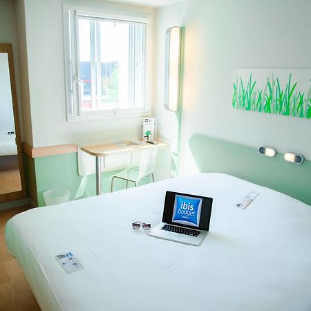 ไอบิส บัดเจ็ต ไอโรปอร์ เลอ บูร์เกต์ กาโรนอร์ Hotel เลอบล็องเมนิล ภายนอก รูปภาพ
