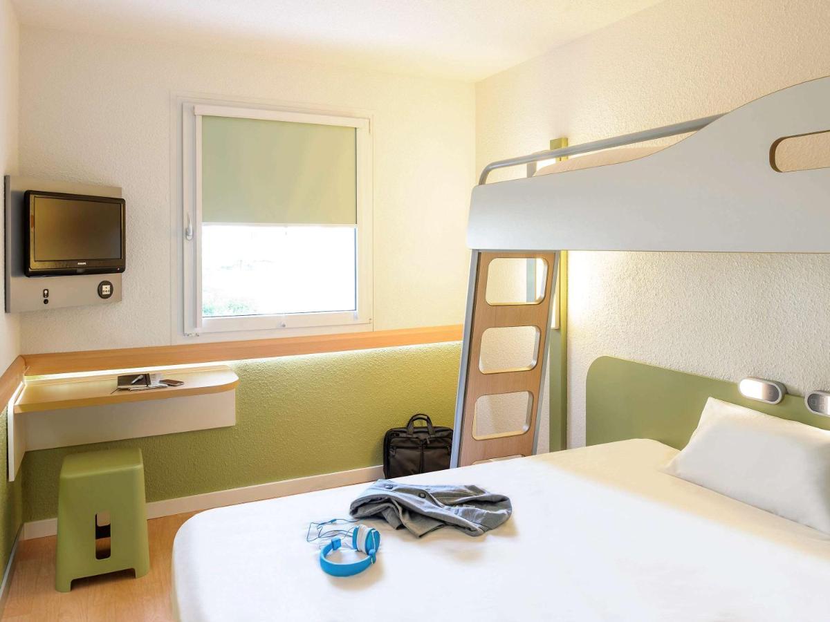 ไอบิส บัดเจ็ต ไอโรปอร์ เลอ บูร์เกต์ กาโรนอร์ Hotel เลอบล็องเมนิล ภายนอก รูปภาพ